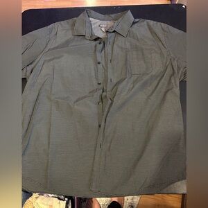 Van Heusen Men's Black and White Checkered Shirt